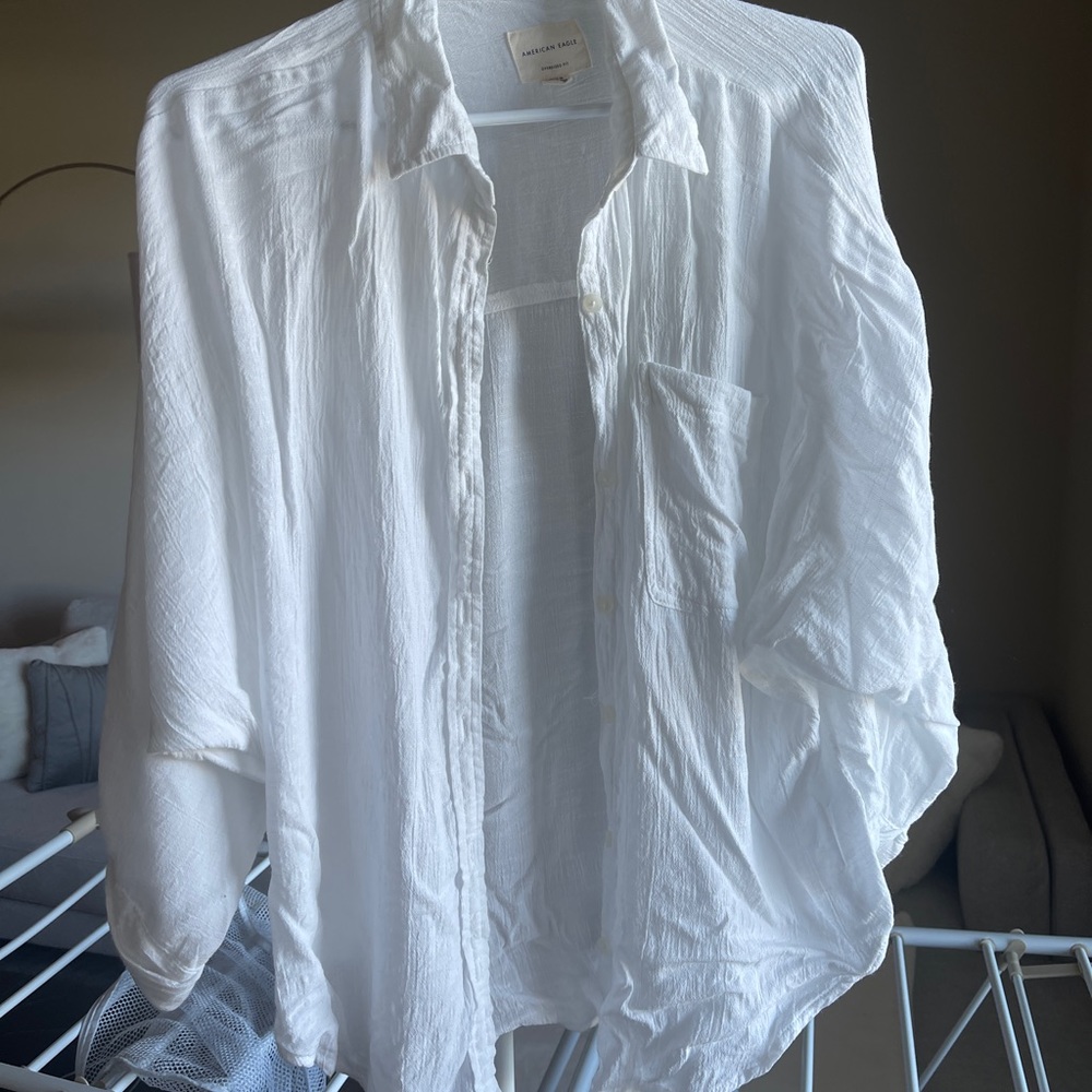 Beautiful oversized AE white button up